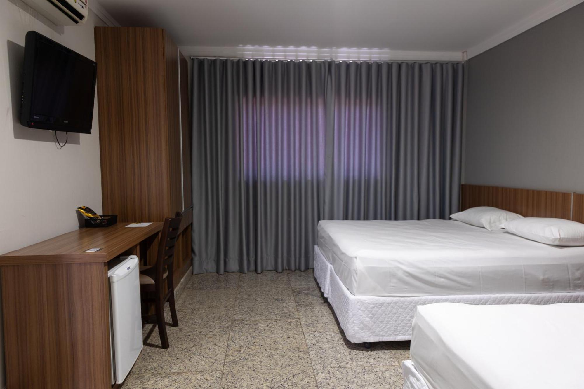 Bombonato Hotel - Facil Acesso Ao Aeroporto E Parque De Exposicoes Abcz Uberaba Exterior foto